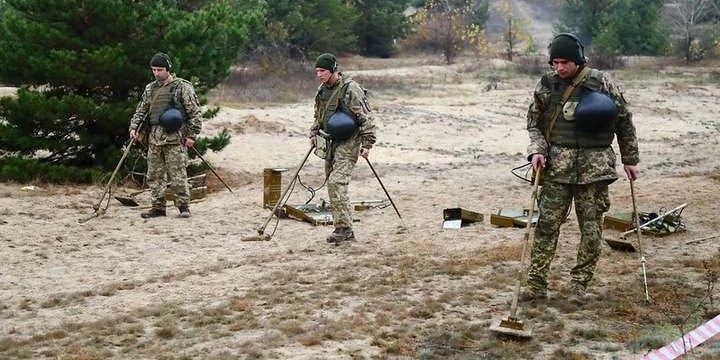 Міноборони унормувало виплати військовим за розмінування